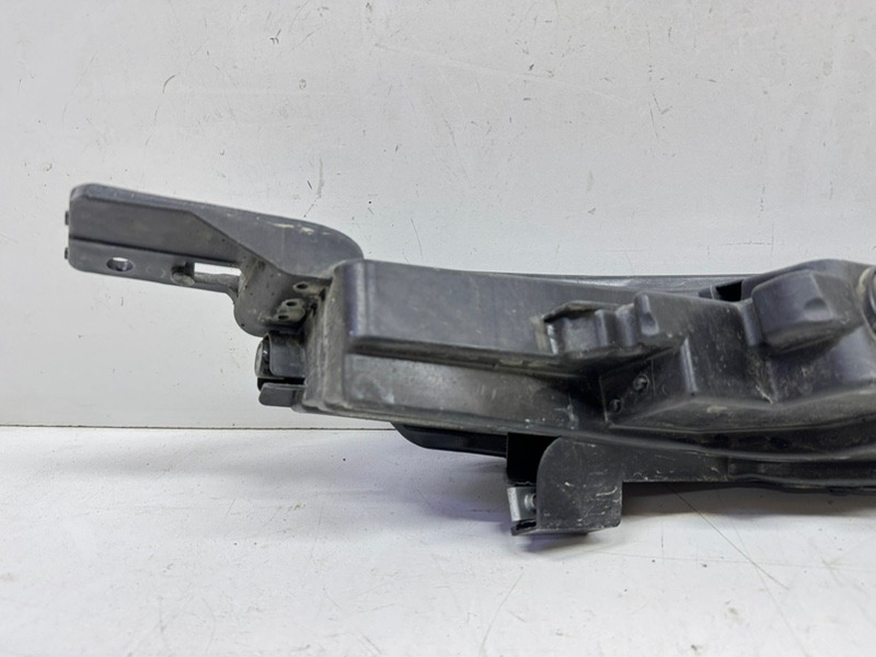 Фара дневного света левая (ходовые огни)