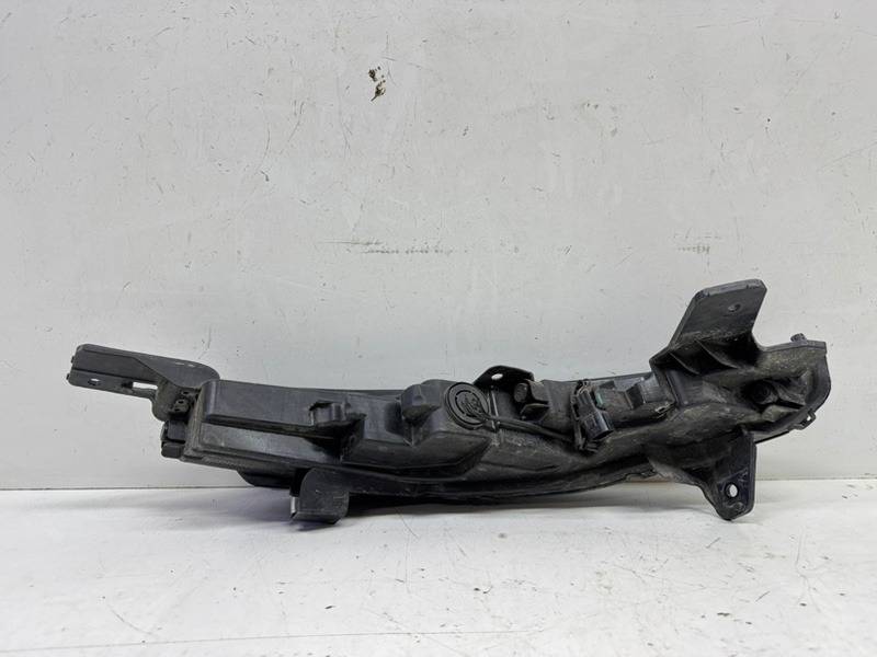 Фара дневного света левая (ходовые огни)