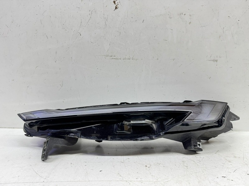 Фара дневного света левая (ходовые огни)