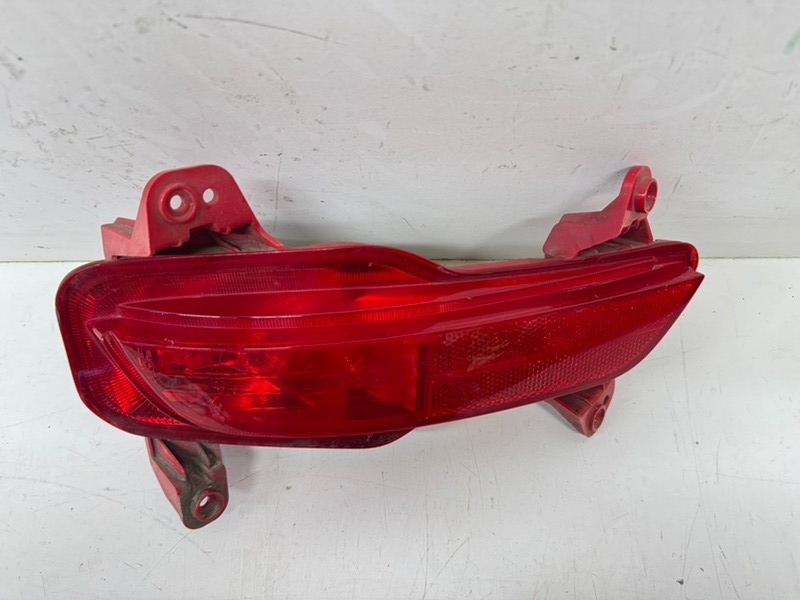 Фара противотуманная левая