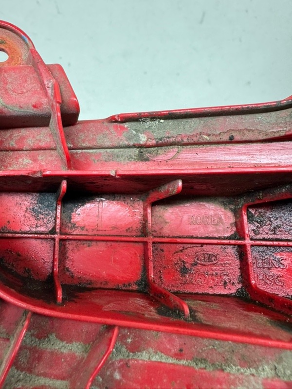 Фара противотуманная левая