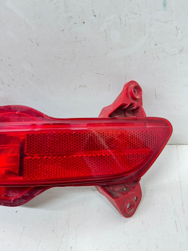 Фара противотуманная левая