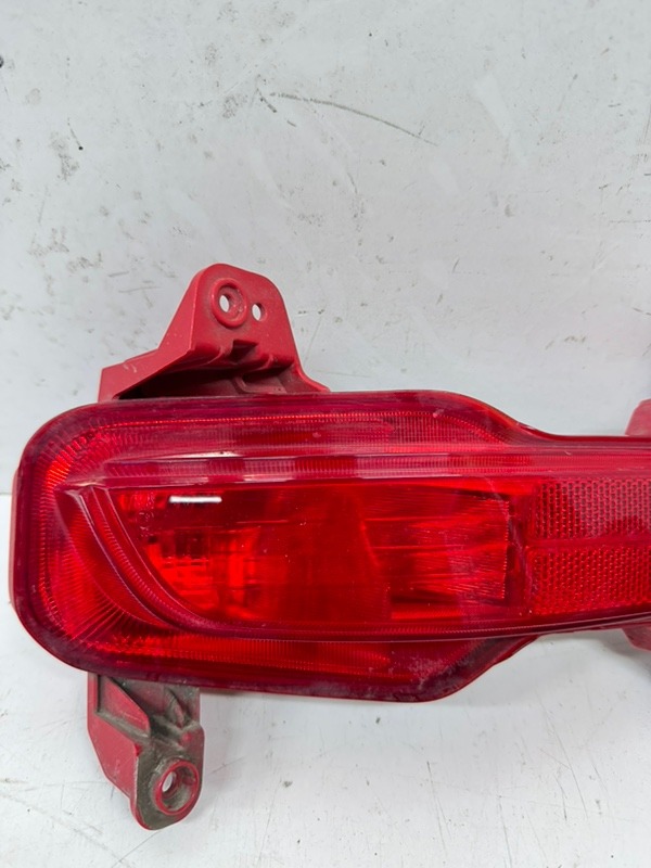 Фара противотуманная левая