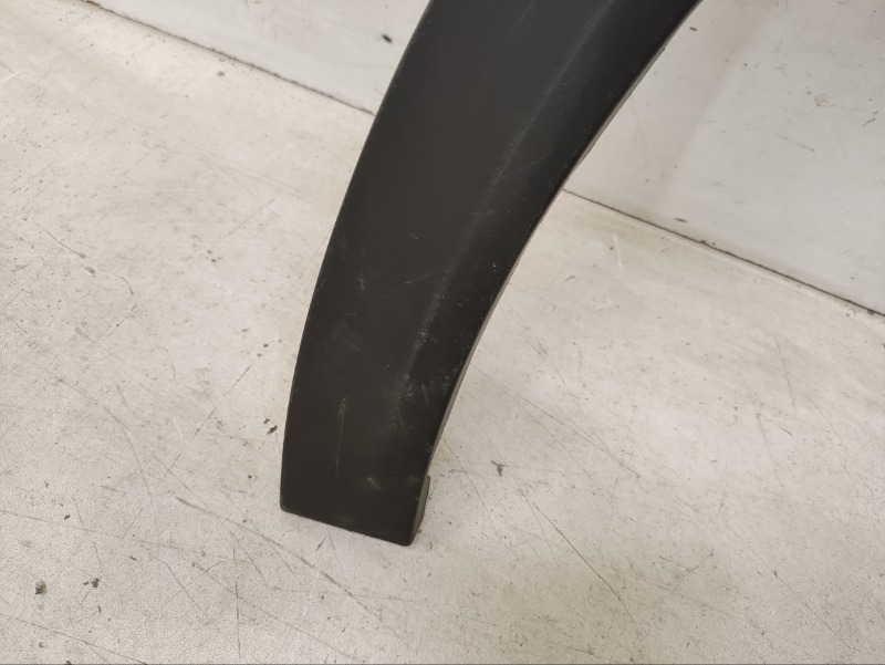 Накладка переднего крыла левого