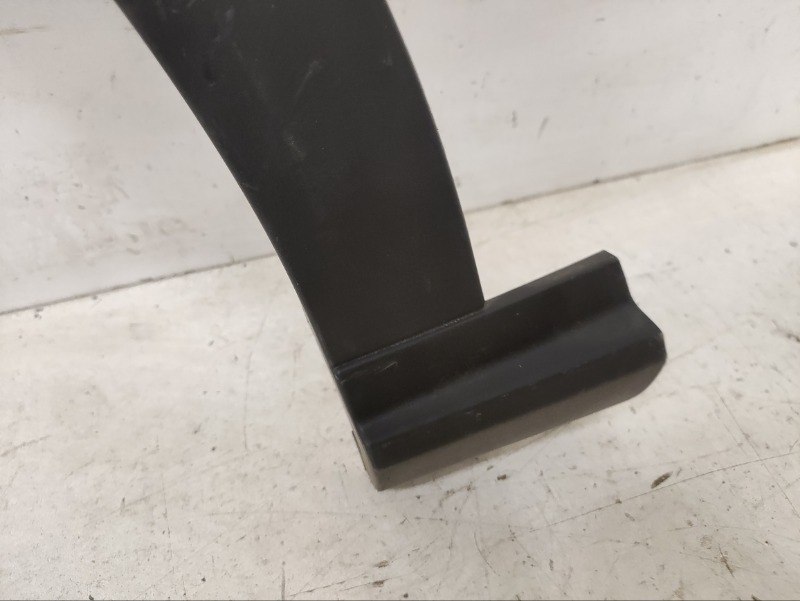 Накладка переднего крыла левого