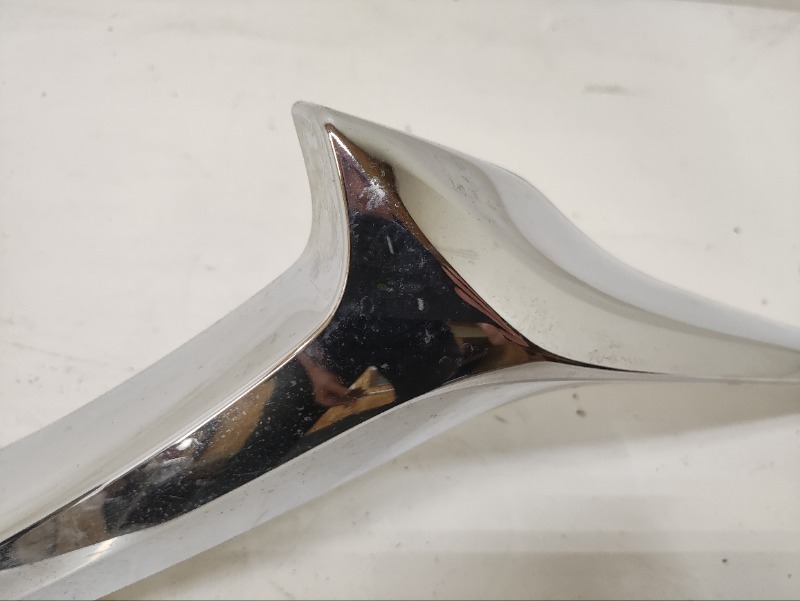 Накладка на решетку радиатора