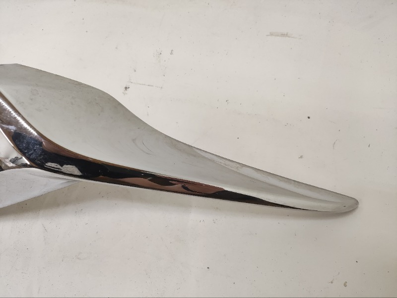 Накладка на решетку радиатора