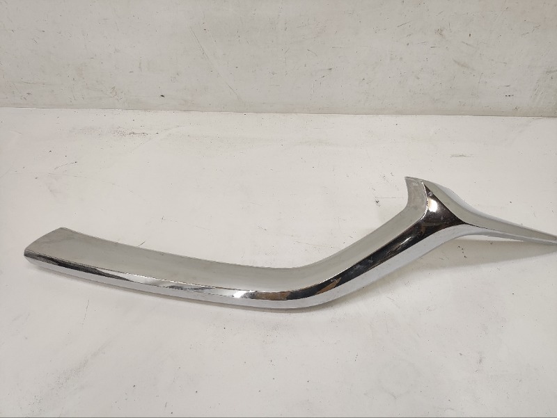 Накладка на решетку радиатора