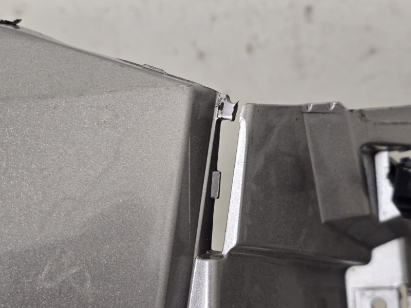 Бампер передний