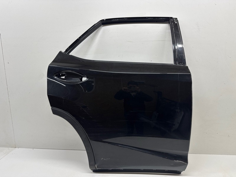 Дверь задняя правая