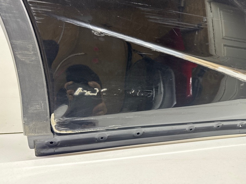 Дверь задняя правая