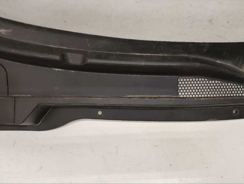 Решетка стеклоочистителей (Жабо)