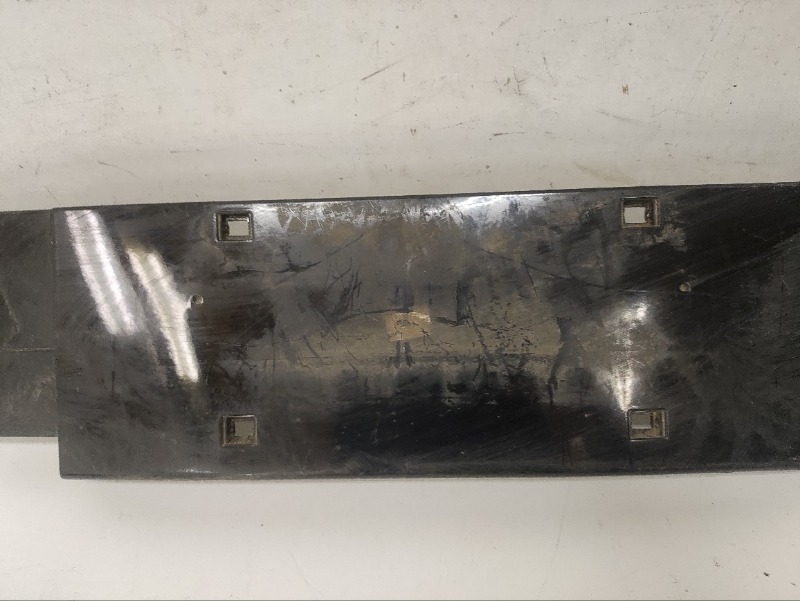 Накладка переднего бампера