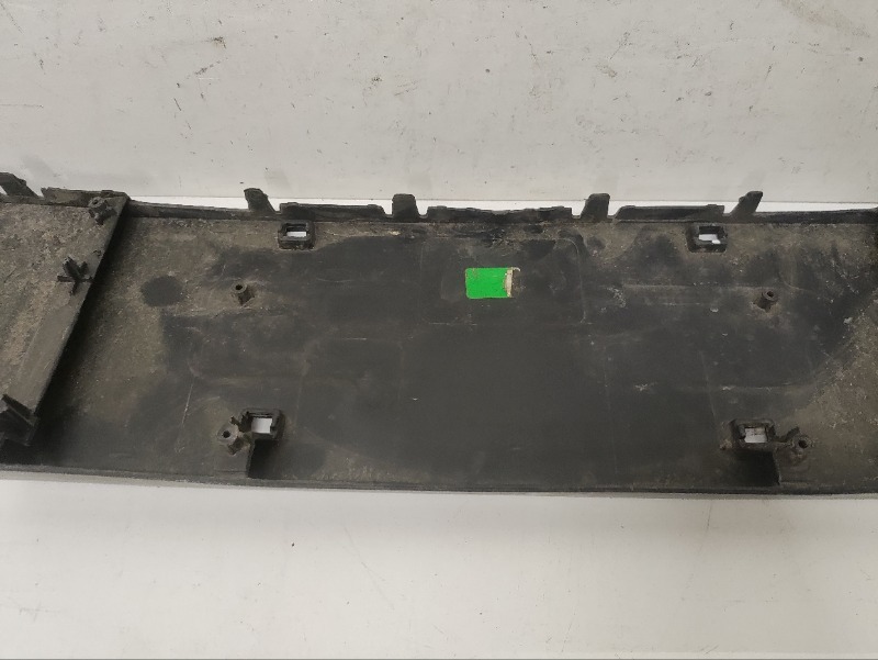 Накладка переднего бампера