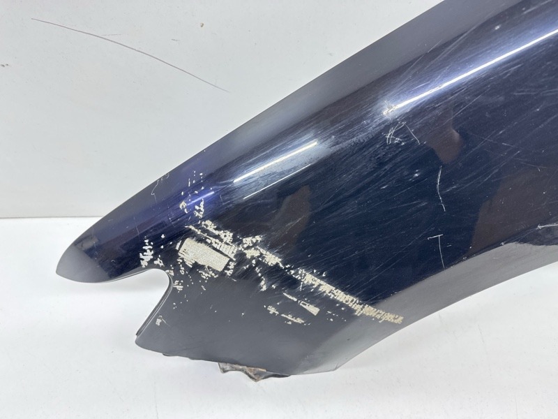 Крыло переднее левое