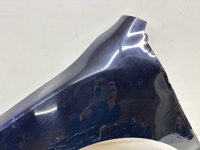 Крыло переднее левое