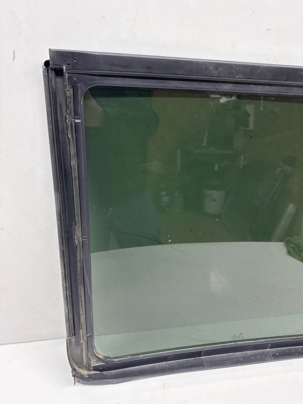 Стекло крыши (панорамное)