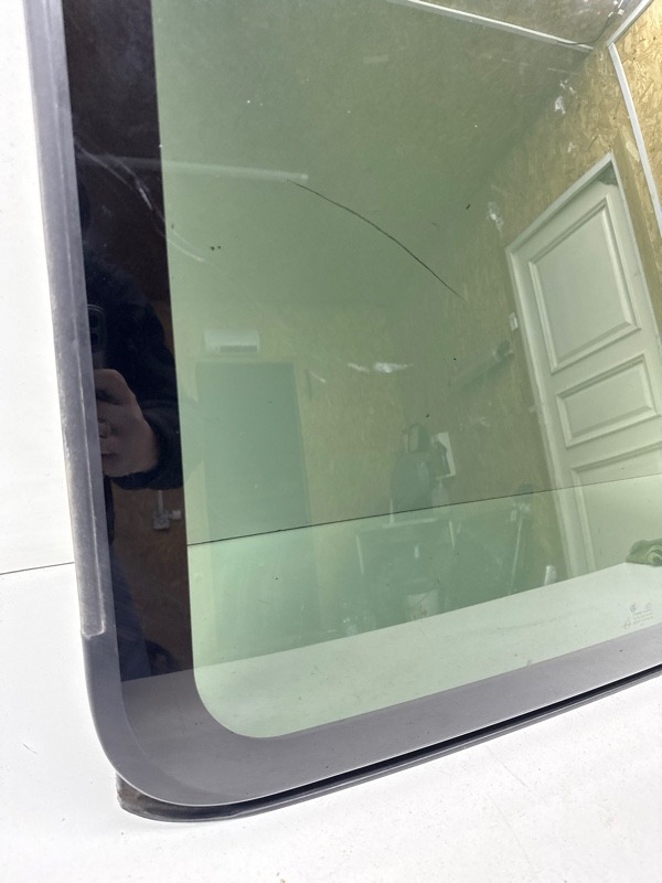 Стекло крыши (панорамное)