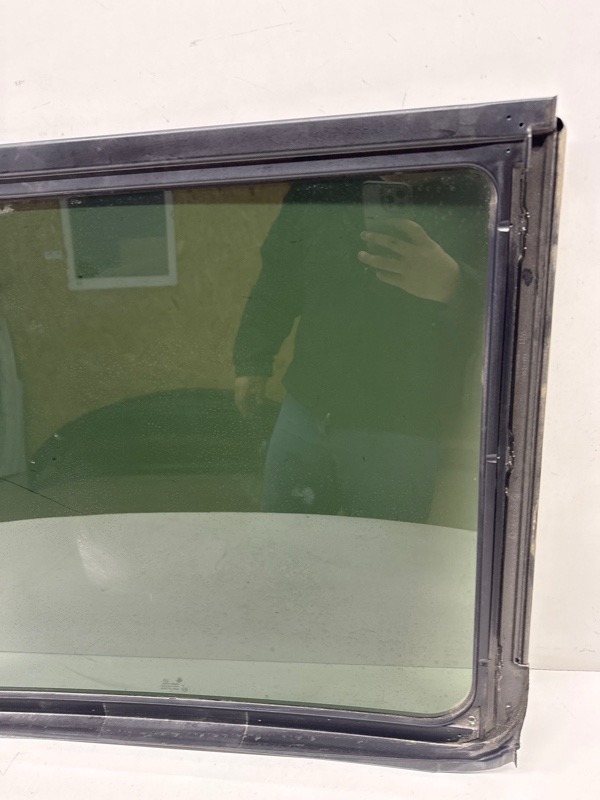 Стекло крыши (панорамное)