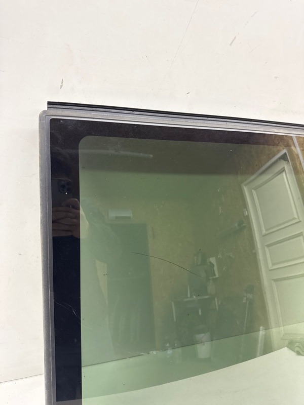 Стекло крыши (панорамное)