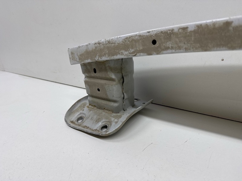 Усилитель заднего бампера