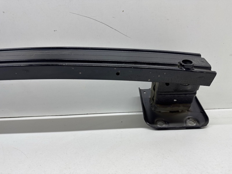 Усилитель заднего бампера