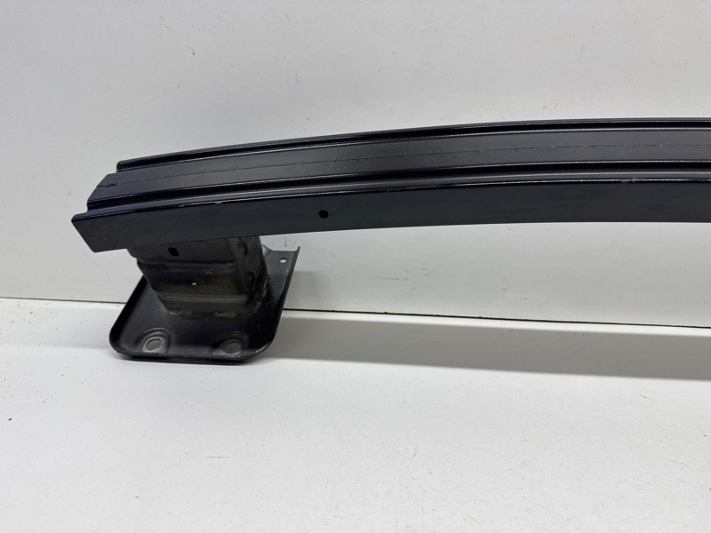 Усилитель заднего бампера