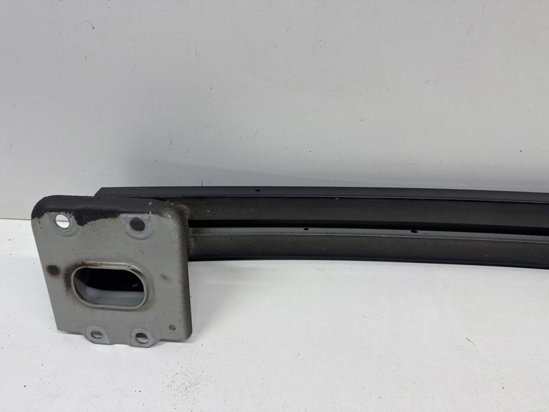 Усилитель заднего бампера