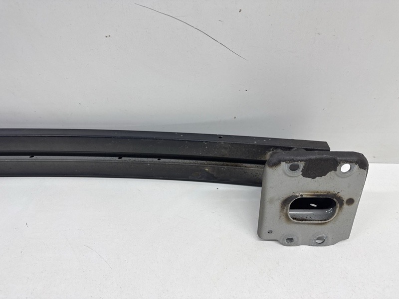 Усилитель заднего бампера