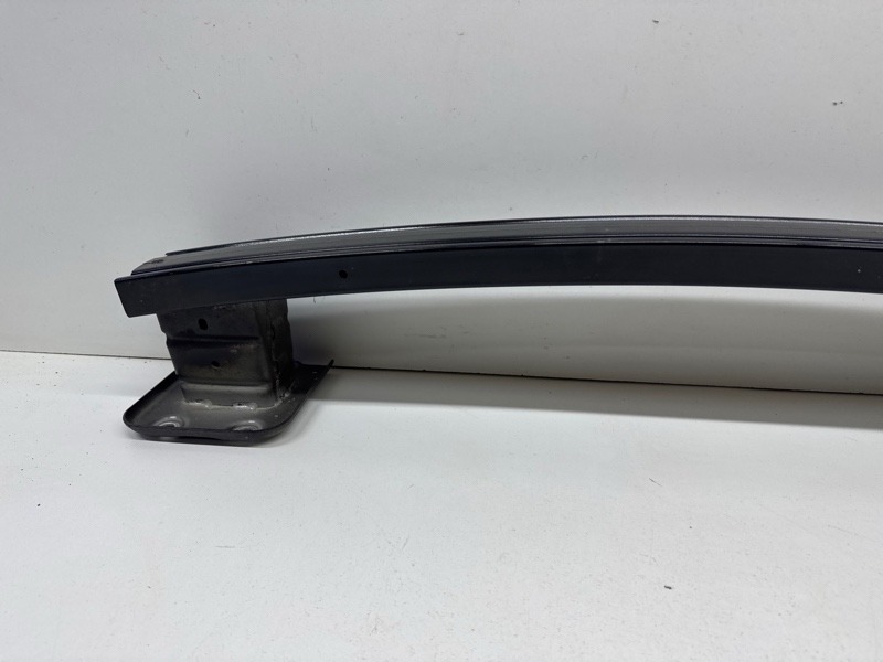 Усилитель заднего бампера