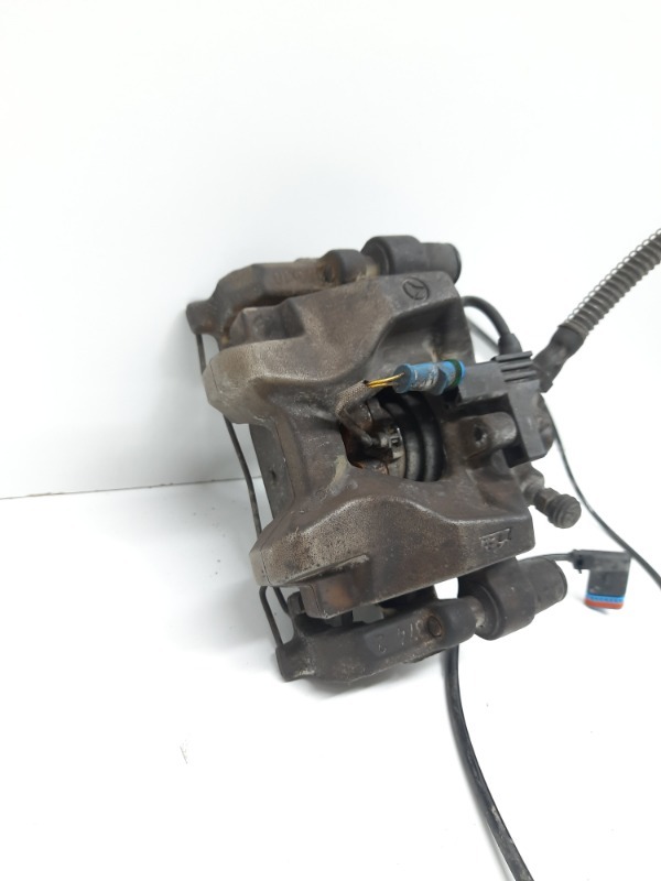 Суппорт задний правый