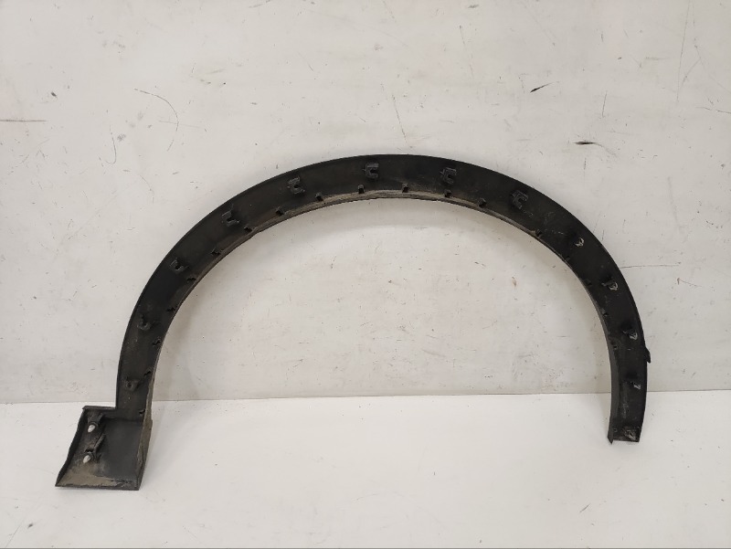 Накладка переднего крыла левого