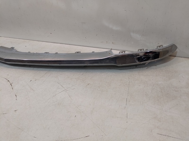 Накладка переднего бампера