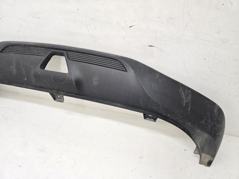 Спойлер заднего бампера