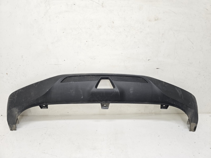 Спойлер заднего бампера