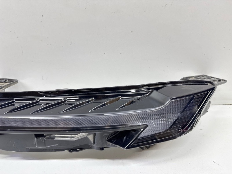 Фара дневного света левая (ходовые огни)