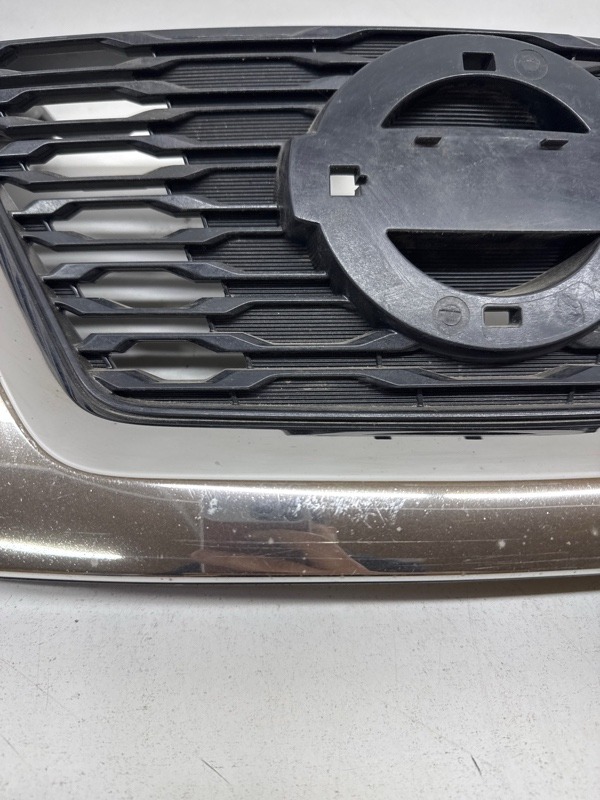 Решетка радиатора