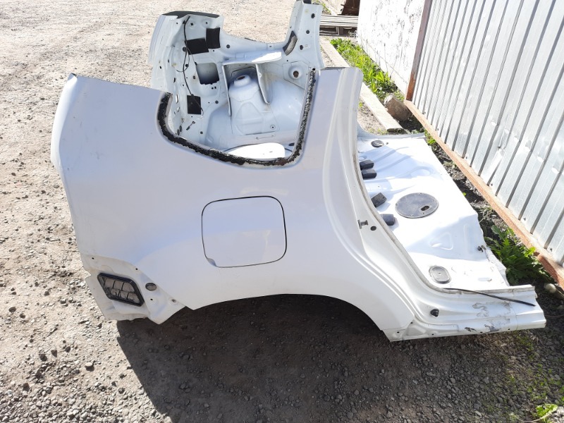 Крыло заднее правое