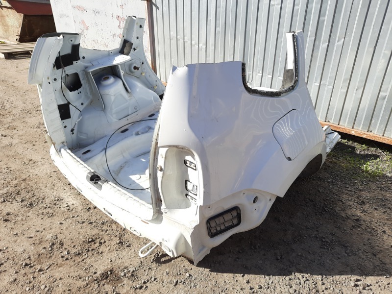 Крыло заднее правое