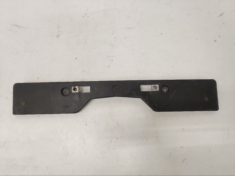 Накладка переднего бампера под номер