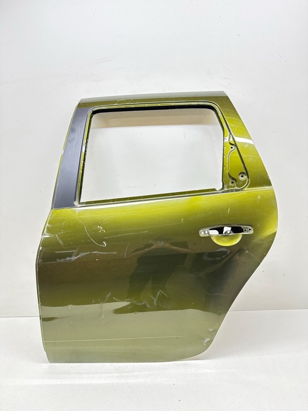 Дверь задняя левая