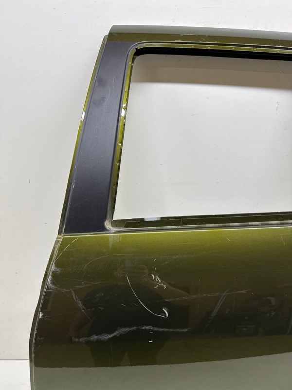 Дверь задняя левая