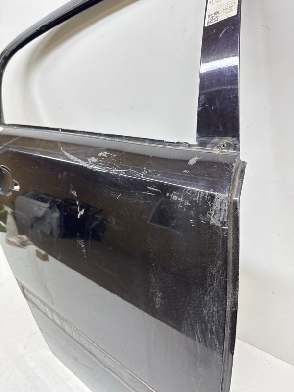 Дверь задняя правая