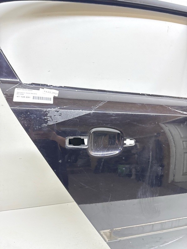 Дверь задняя правая