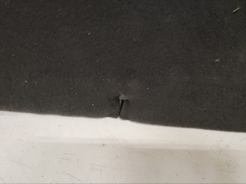 Пол багажника