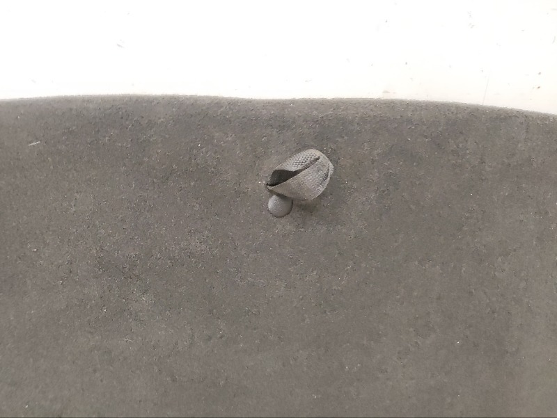 Пол багажника