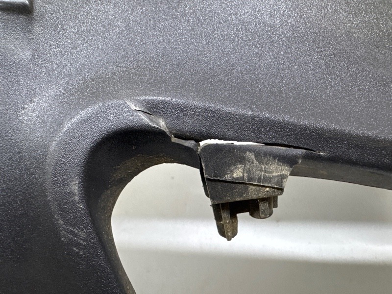 Бампер задний