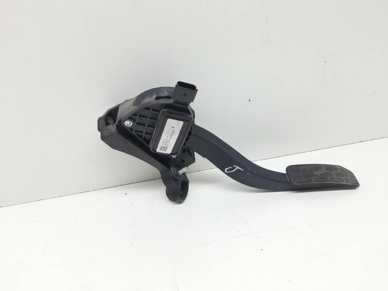 Педаль газа