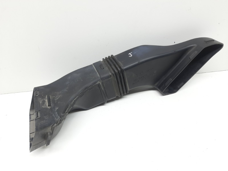 Патрубок воздушного фильтра