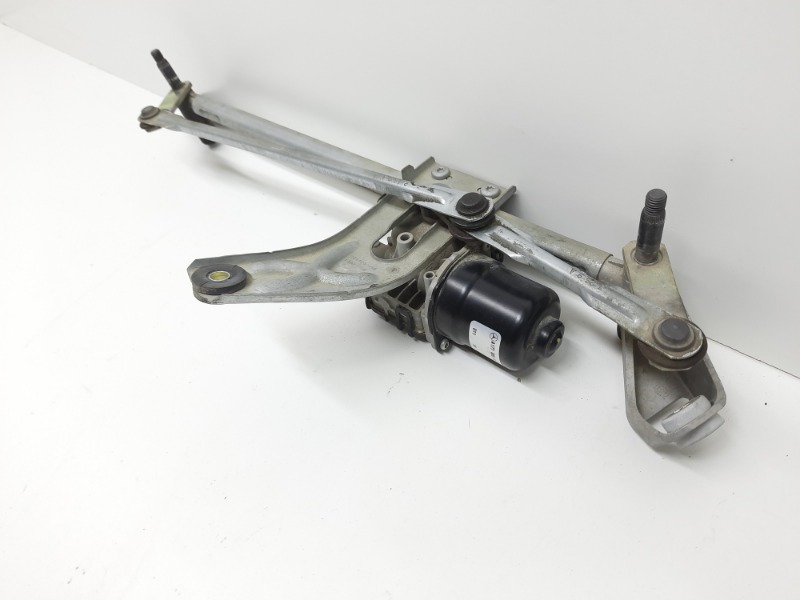 Трапеция стеклоочистителей